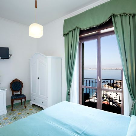 La Panoramica Hotel Castellammare di Stabia Exteriör bild
