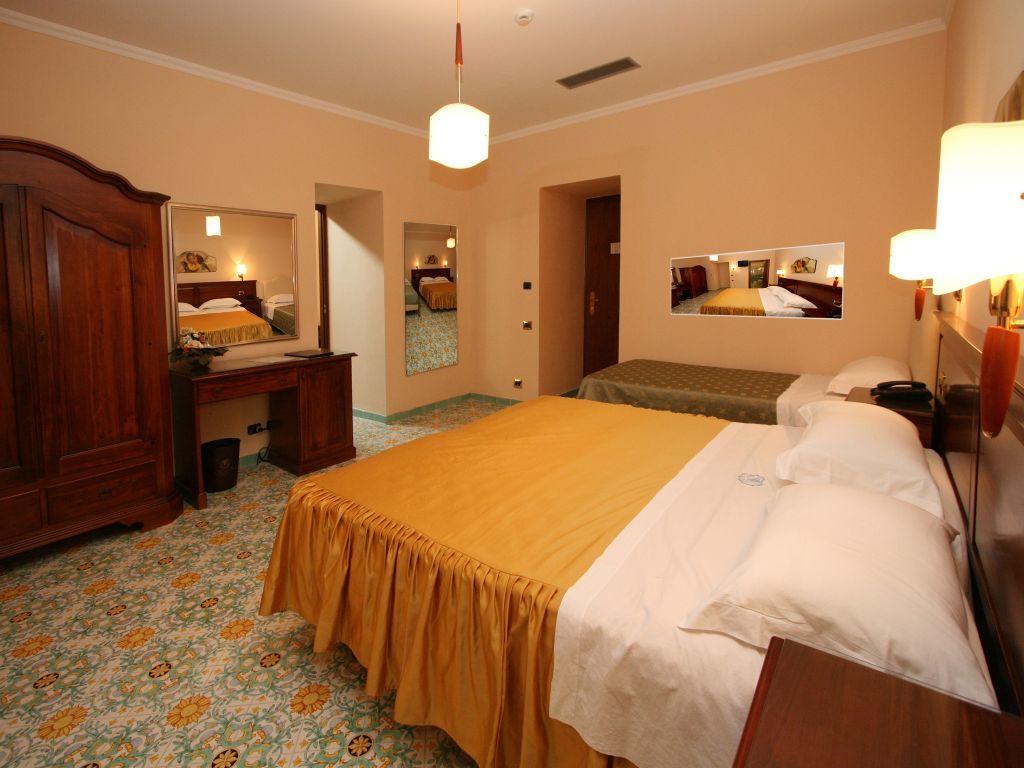 La Panoramica Hotel Castellammare di Stabia Exteriör bild